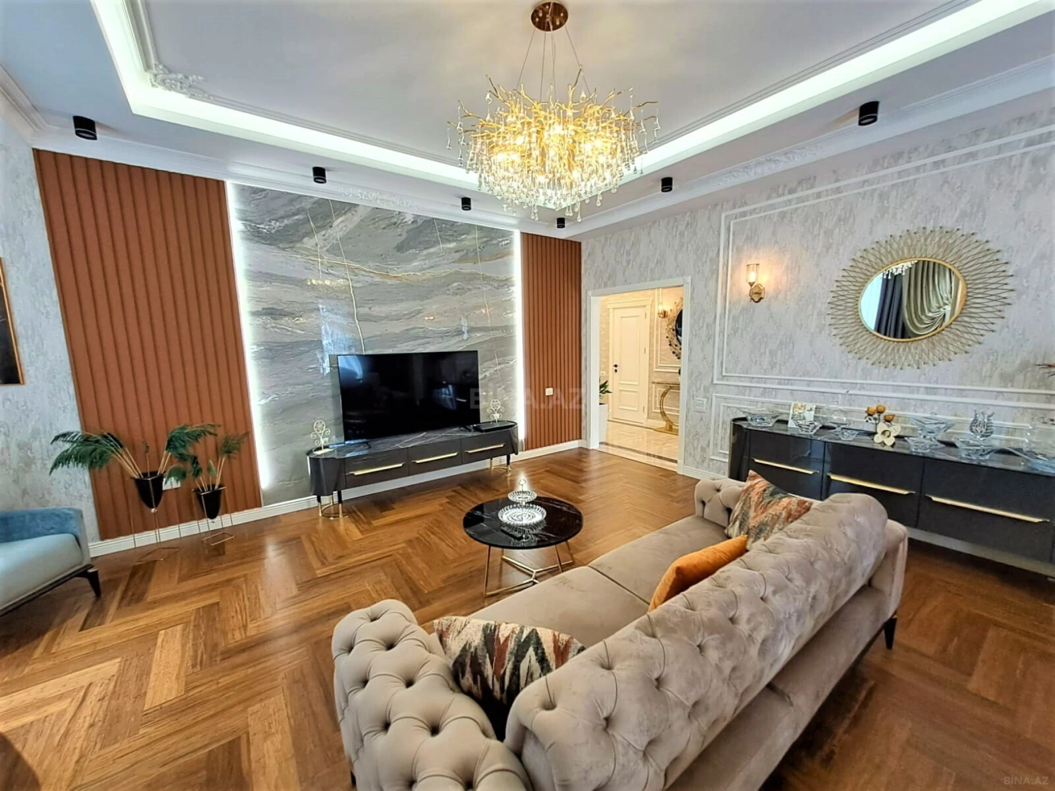 Satılır 3 otaqlı mənzil 120 m²