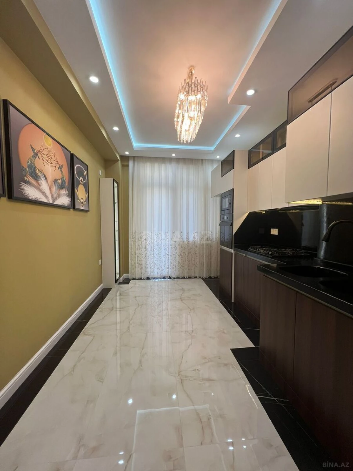 Satılır 3 otaqlı mənzil 120 m²
