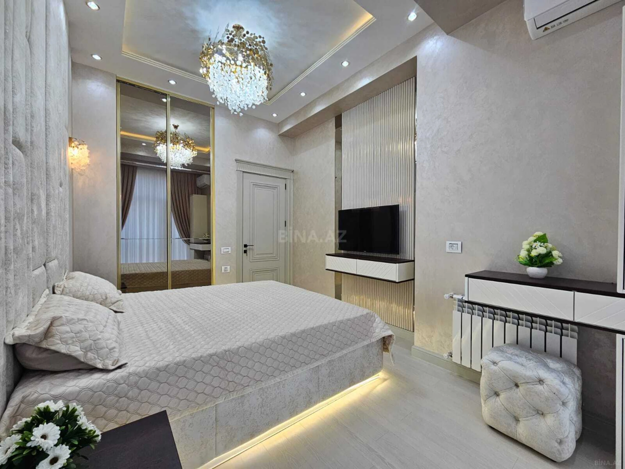 Satılır 3 otaqlı mənzil 120 m²
