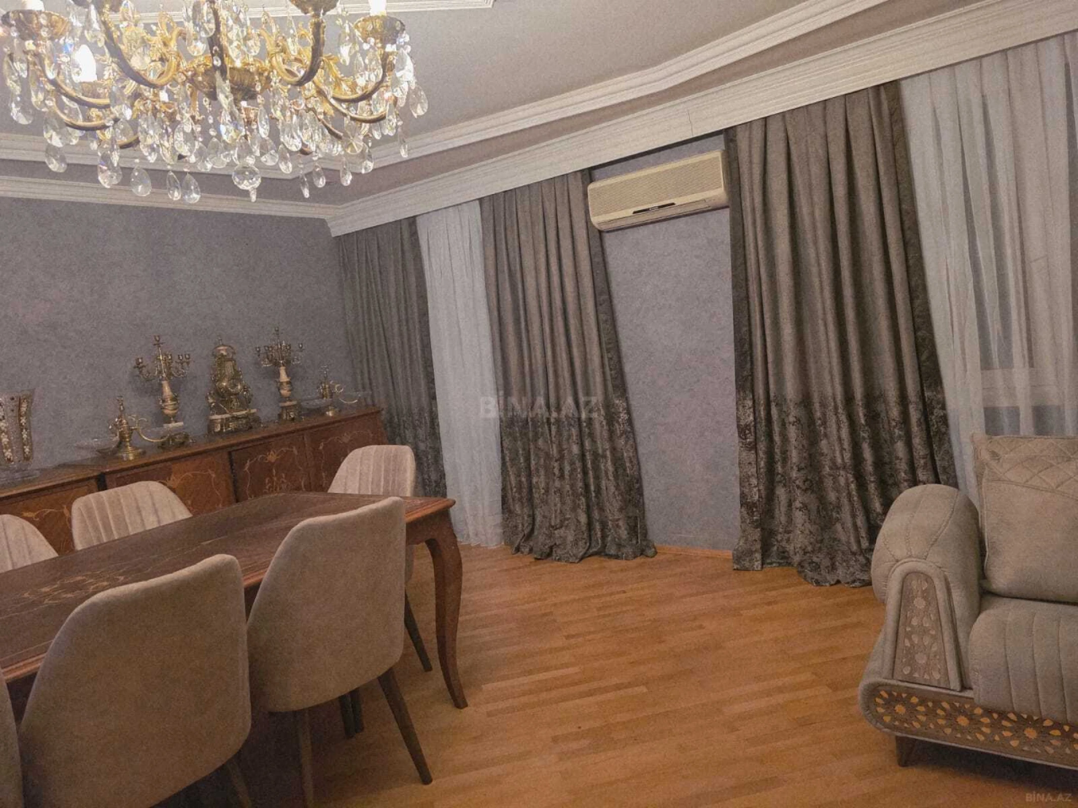 Satılır 4 otaqlı mənzil 100 m²