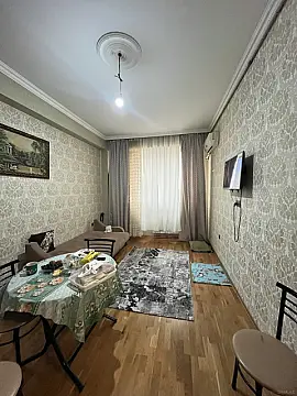 Satılır 2 otaqlı mənzil 44 m²