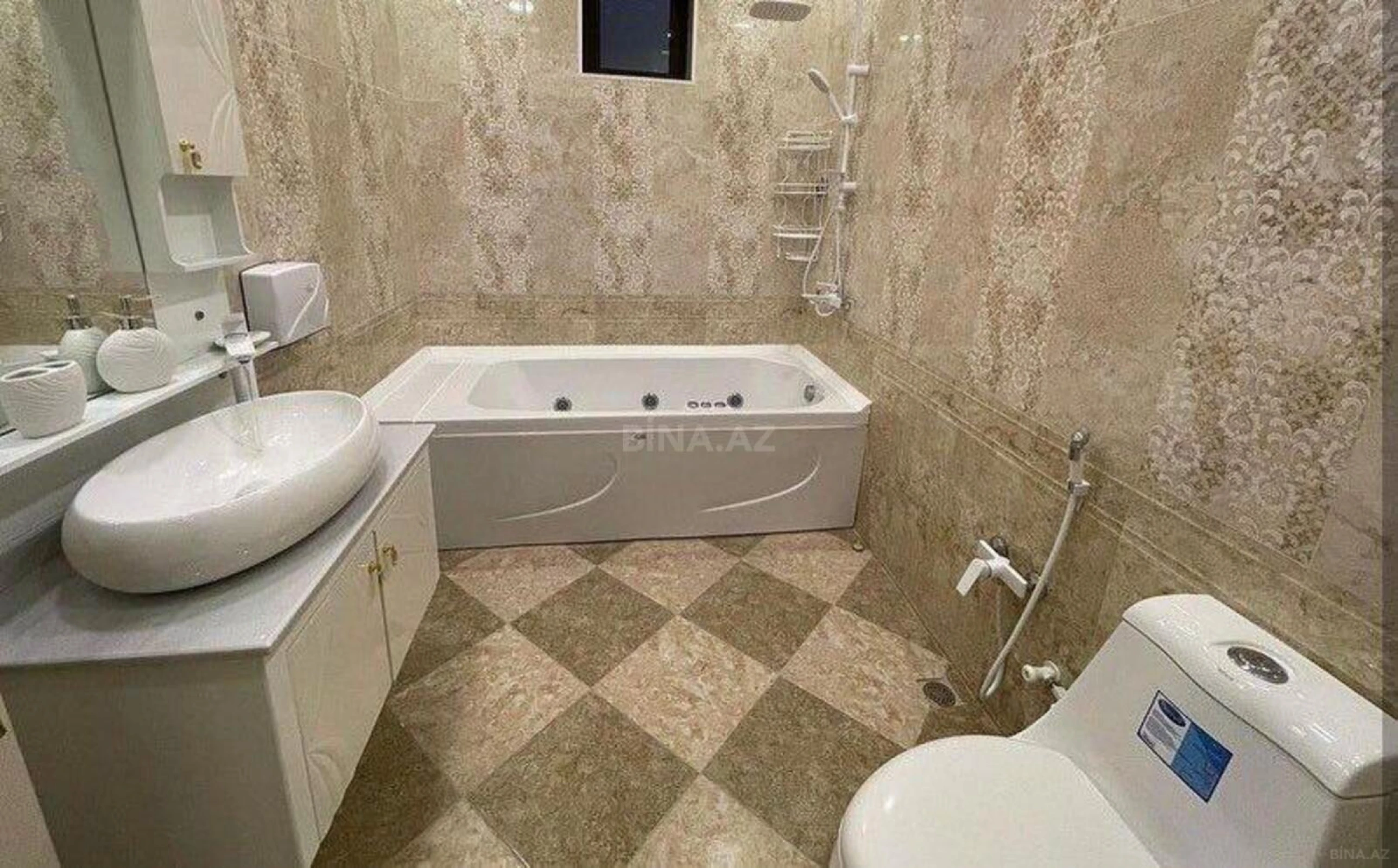 Kirayə verilir 4 otaqlı həyət evi 360 m²