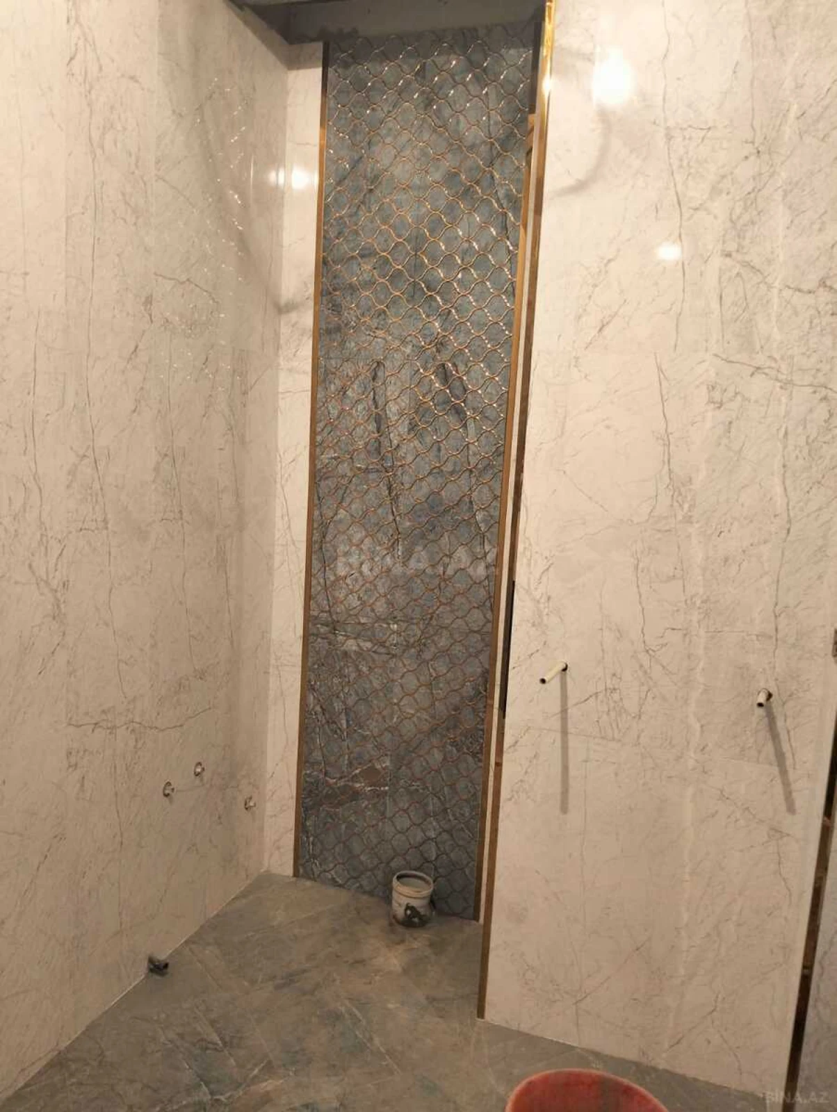 Satılır 3 otaqlı mənzil 129 m²