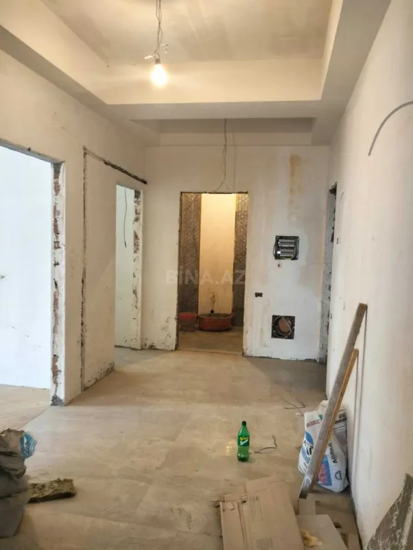 Satılır 3 otaqlı mənzil 129 m²