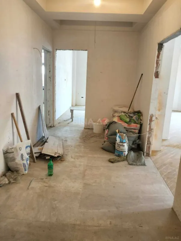 Satılır 3 otaqlı mənzil 129 m²