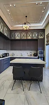 Kirayə verilir 5 otaqlı həyət evi 360 m²