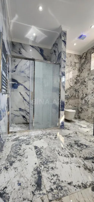 Kirayə verilir 5 otaqlı həyət evi 360 m²