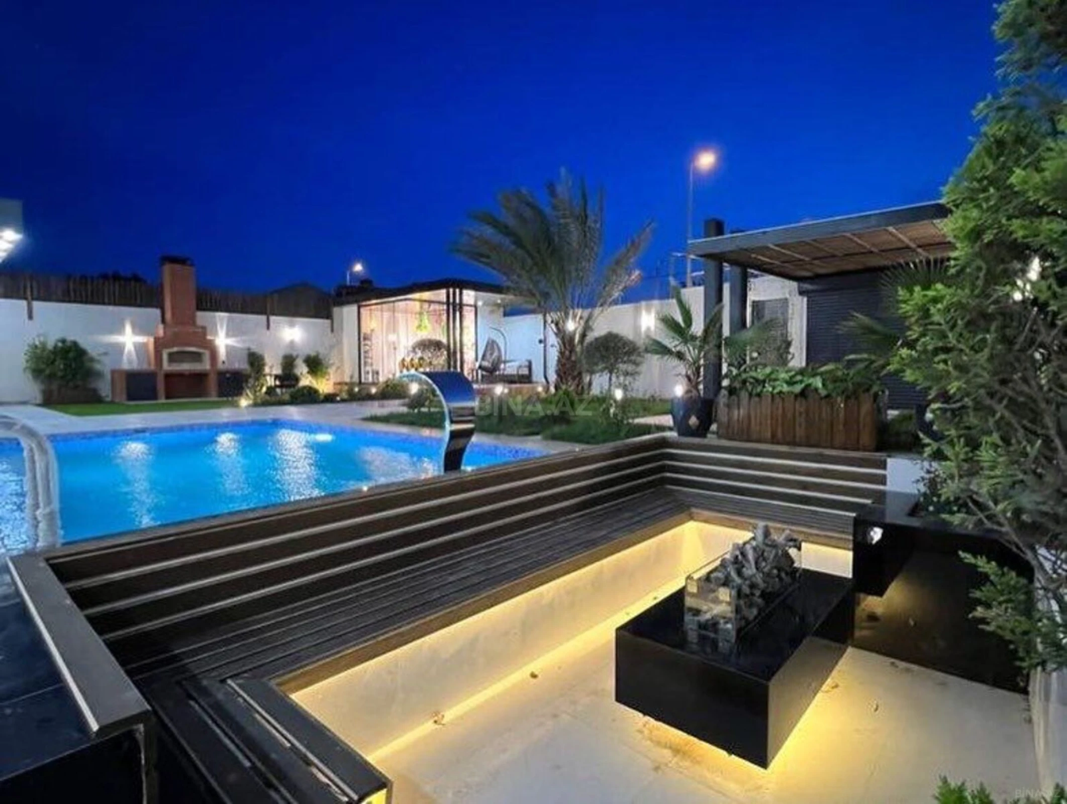 Kirayə verilir 5 otaqlı həyət evi 360 m²