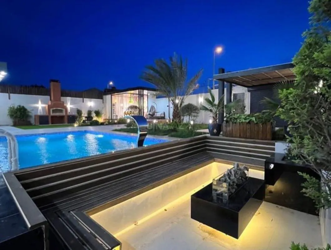 Kirayə verilir 5 otaqlı həyət evi 360 m²