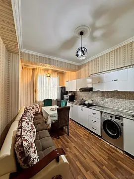 Satılır 2 otaqlı mənzil 70 m²