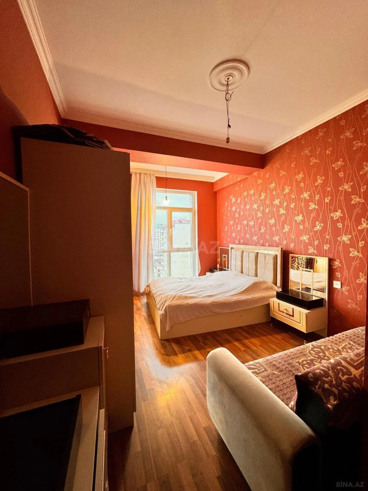 Satılır 2 otaqlı mənzil 70 m²