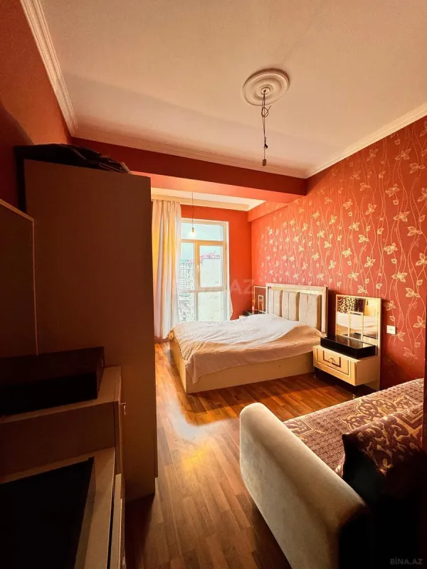 Satılır 2 otaqlı mənzil 70 m²