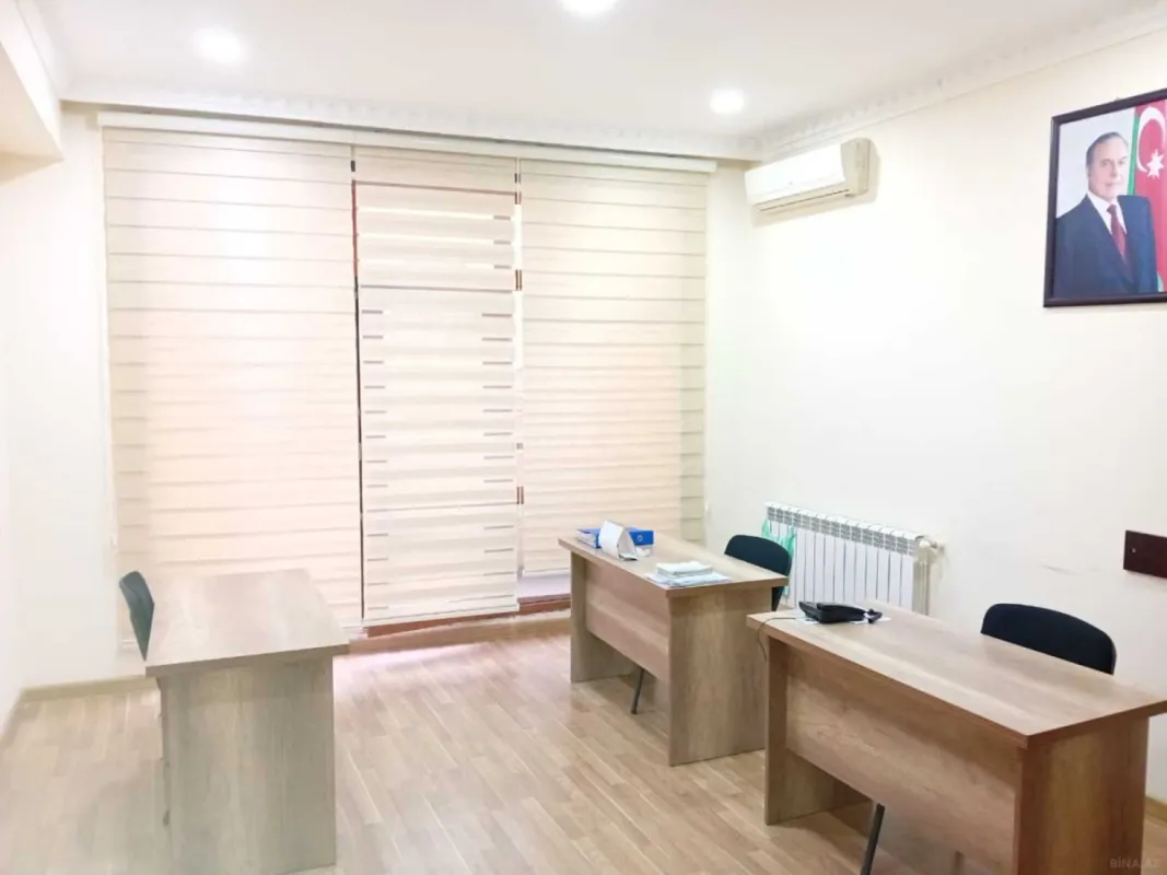 Satılır obyekt 322 m²