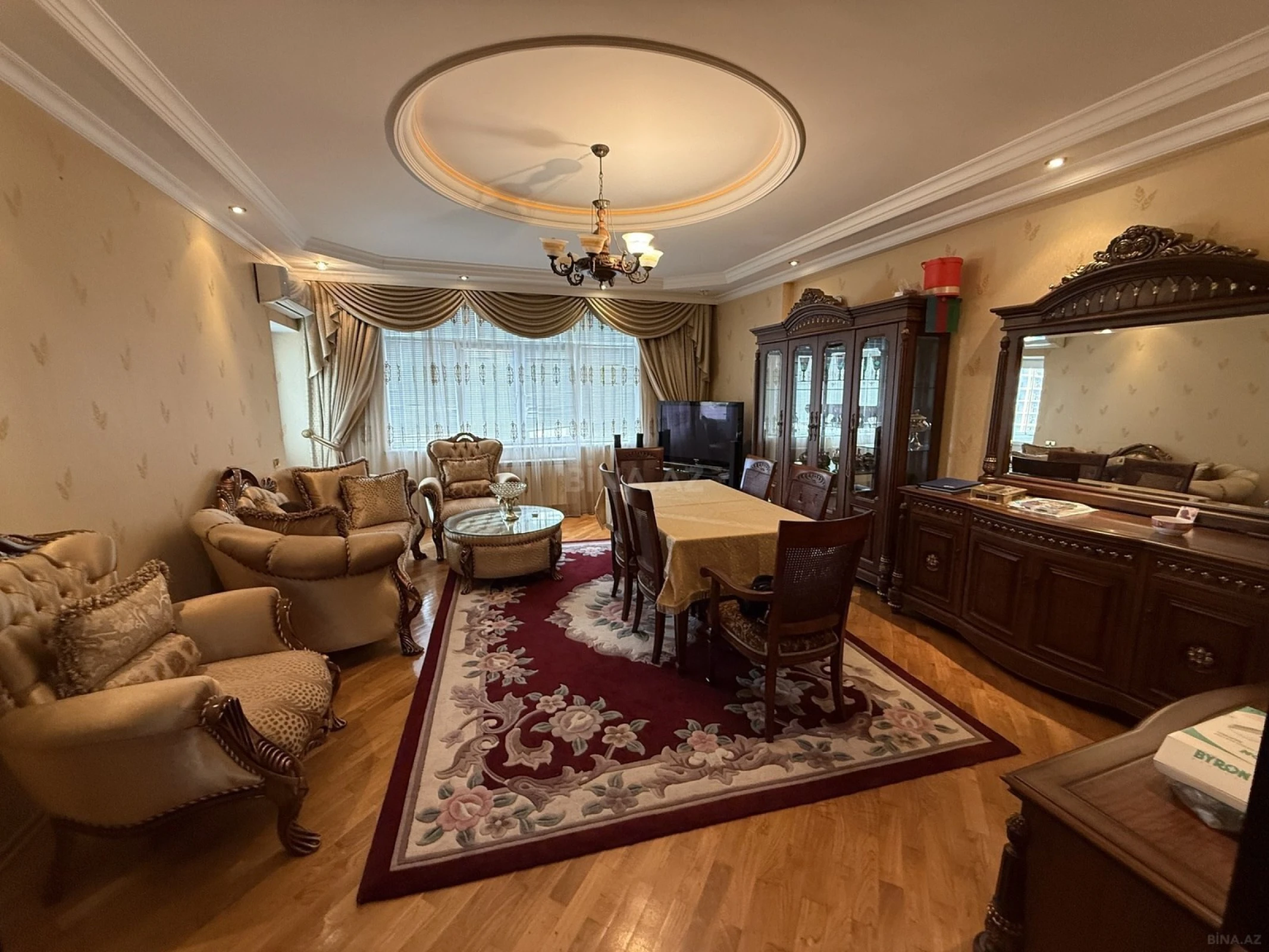 Satılır 3 otaqlı mənzil 125 m²