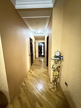 Satılır 3 otaqlı mənzil 125 m²