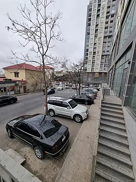 Kirayə verilir obyekt 65 m²