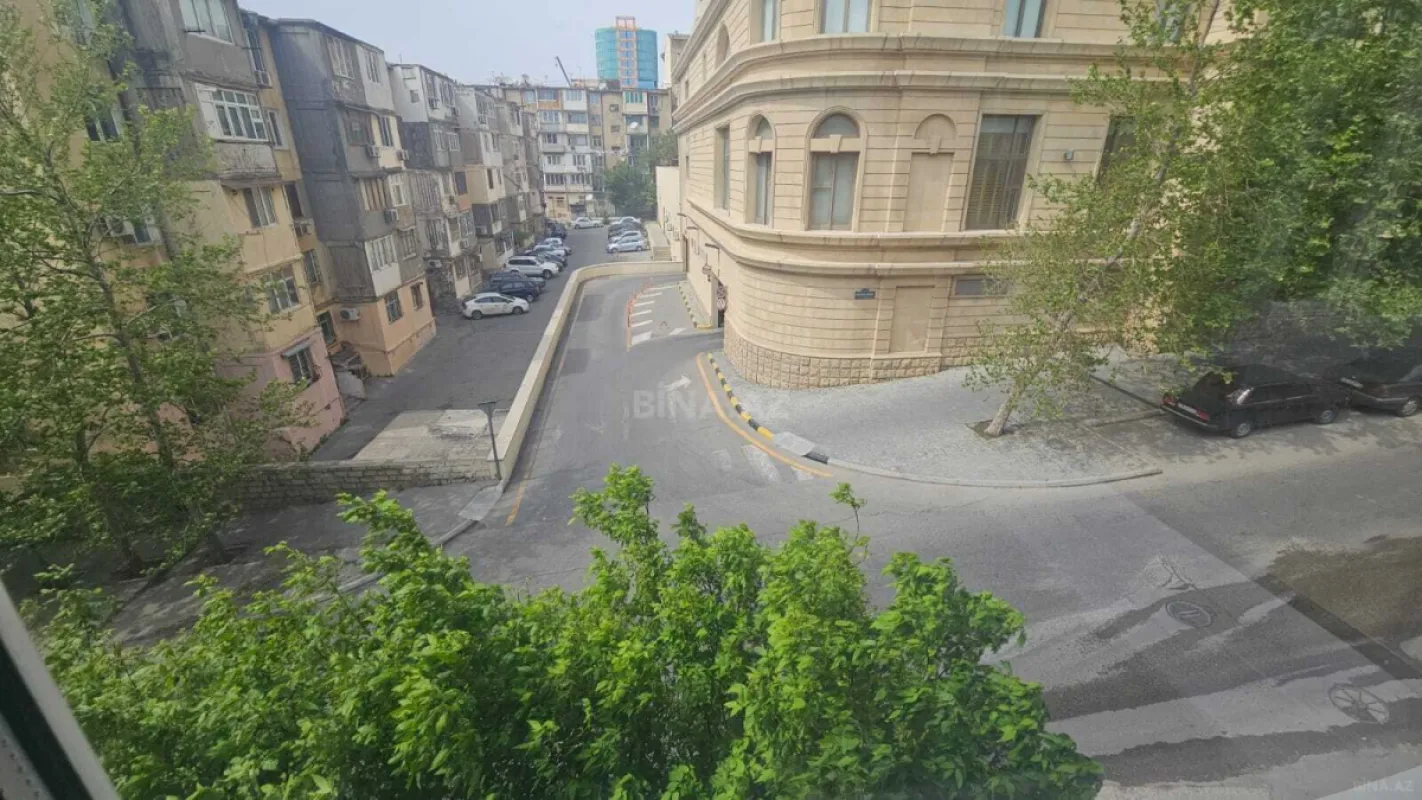 Satılır 3 otaqlı mənzil 80 m²