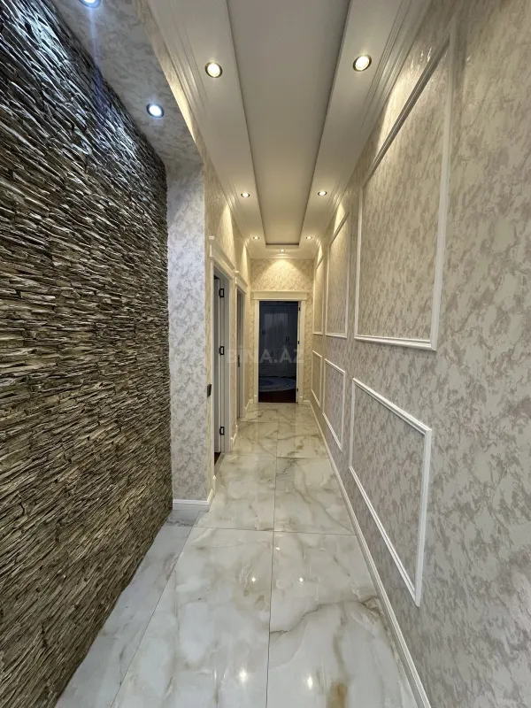 Satılır 3 otaqlı mənzil 117 m²