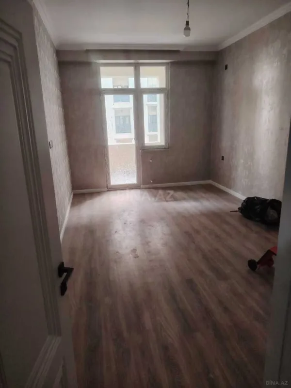Satılır 2 otaqlı mənzil 85 m²