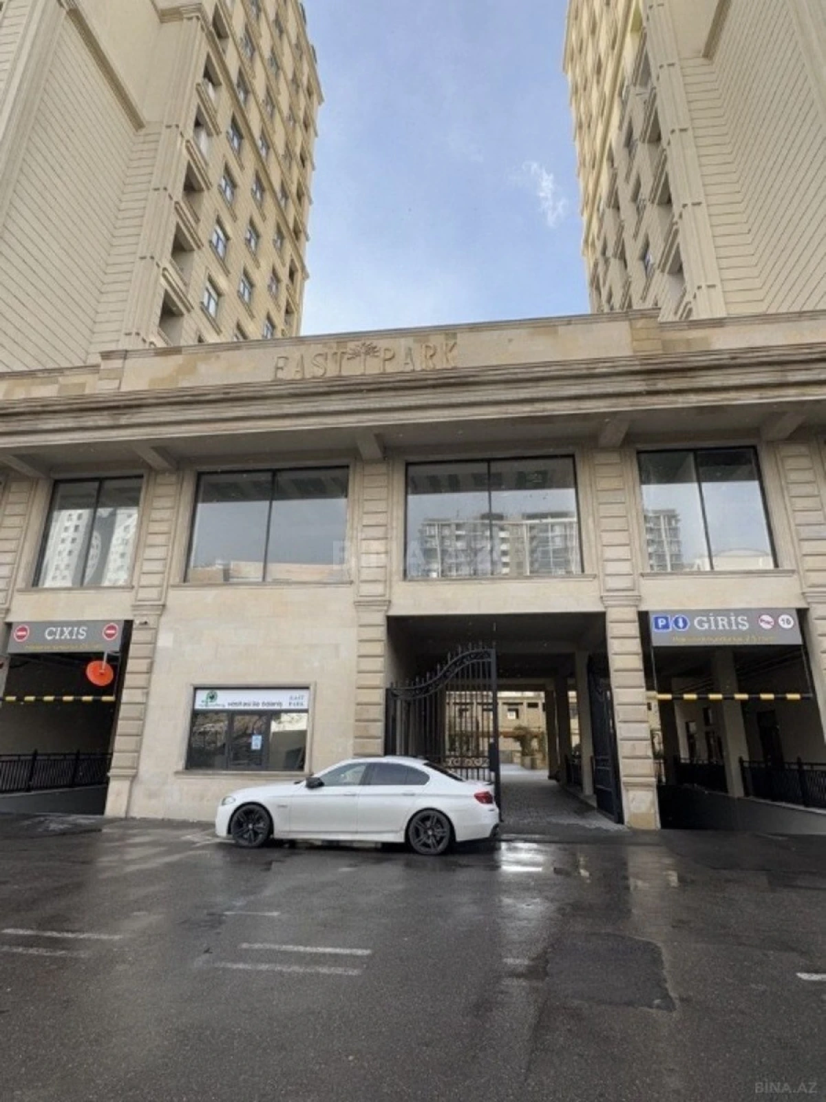 Satılır 2 otaqlı mənzil 85 m²