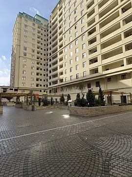 Satılır 2 otaqlı mənzil 85 m²