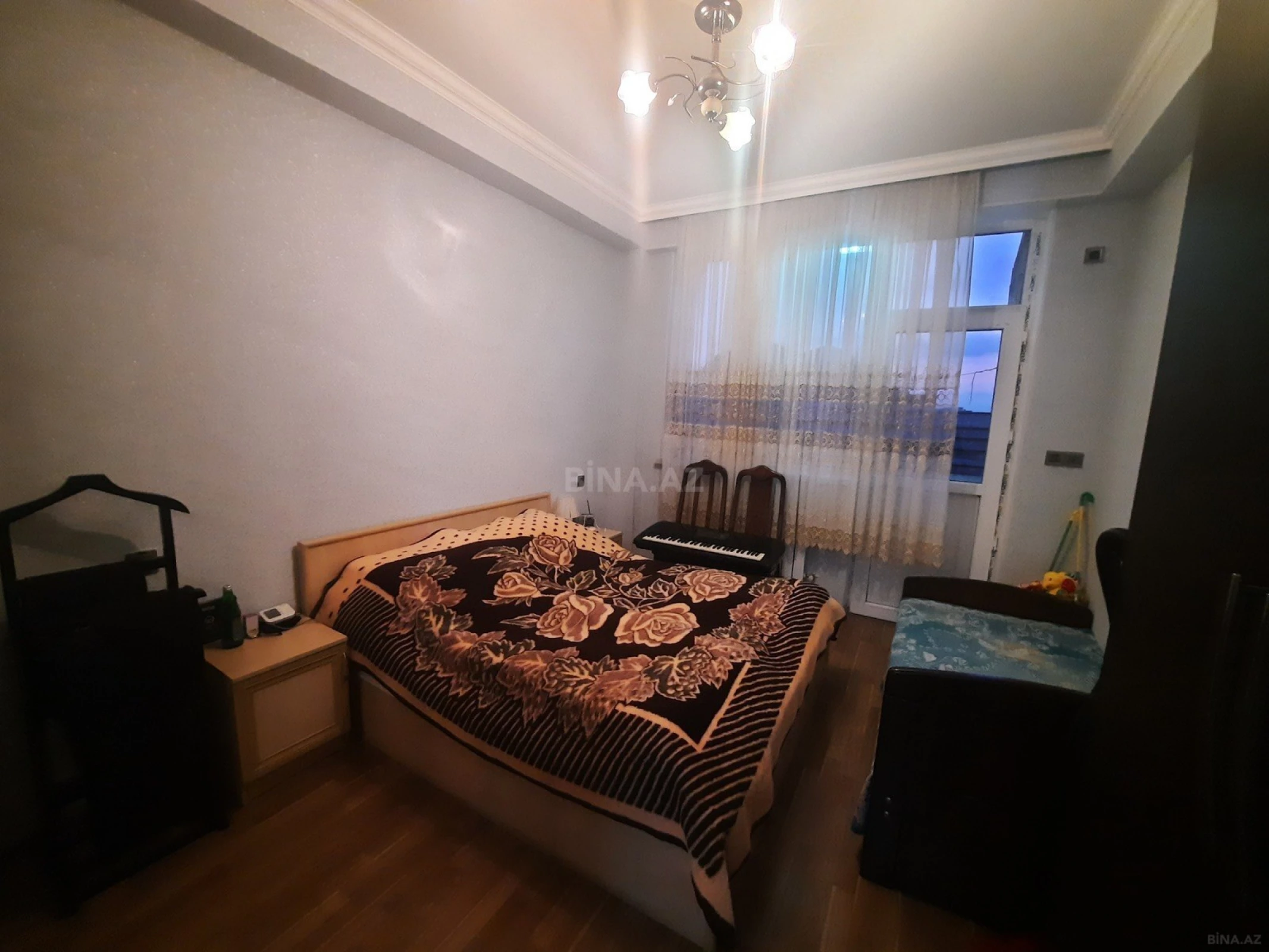 Satılır 2 otaqlı mənzil 68 m²