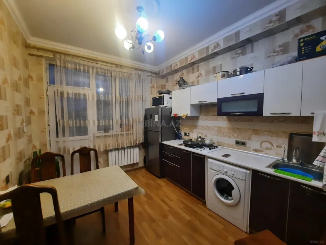 Satılır 2 otaqlı mənzil 68 m²