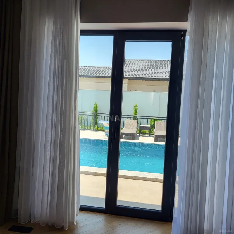 Satılır 4 otaqlı həyət evi 178 m²