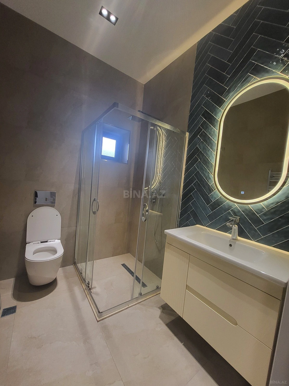 Satılır 4 otaqlı həyət evi 178 m²