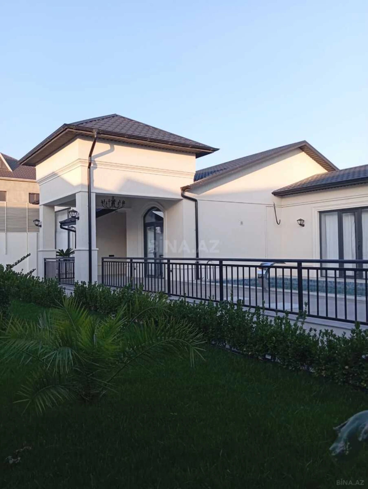 Satılır 4 otaqlı həyət evi 178 m²