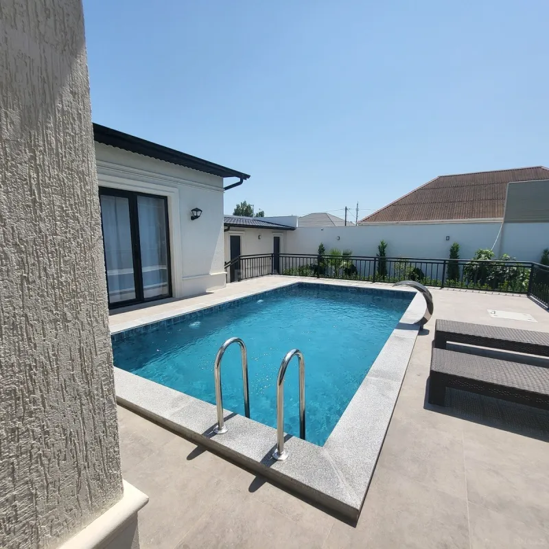 Satılır 4 otaqlı həyət evi 178 m²