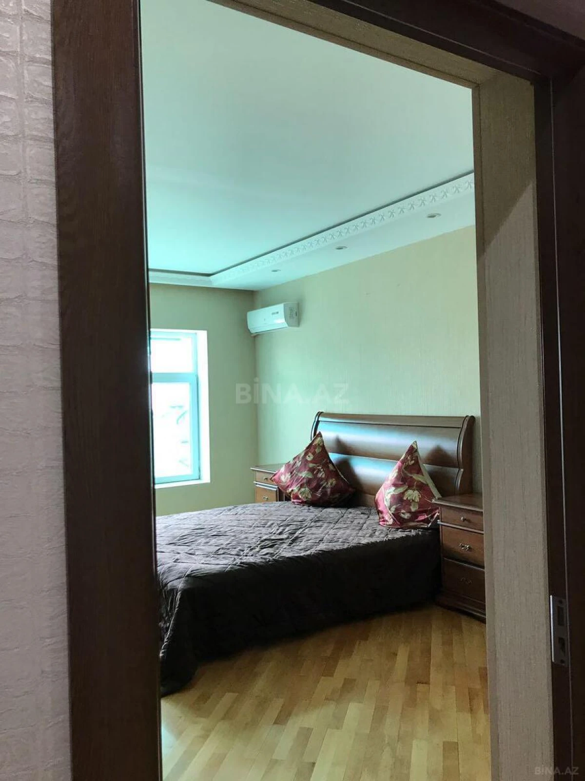 Satılır 3 otaqlı mənzil 110 m²