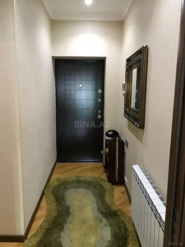 Satılır 3 otaqlı mənzil 110 m²