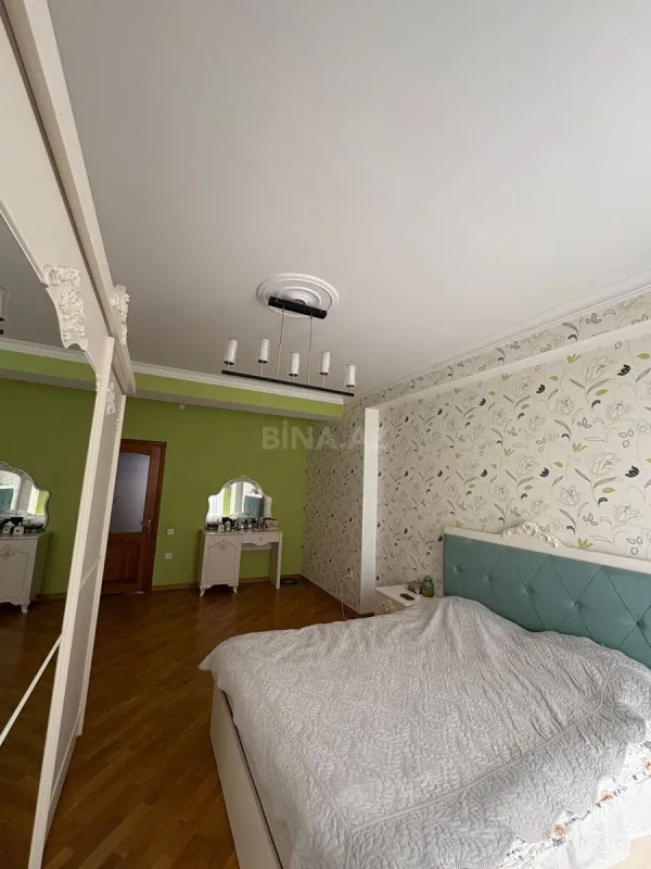 Satılır 3 otaqlı mənzil 115 m²