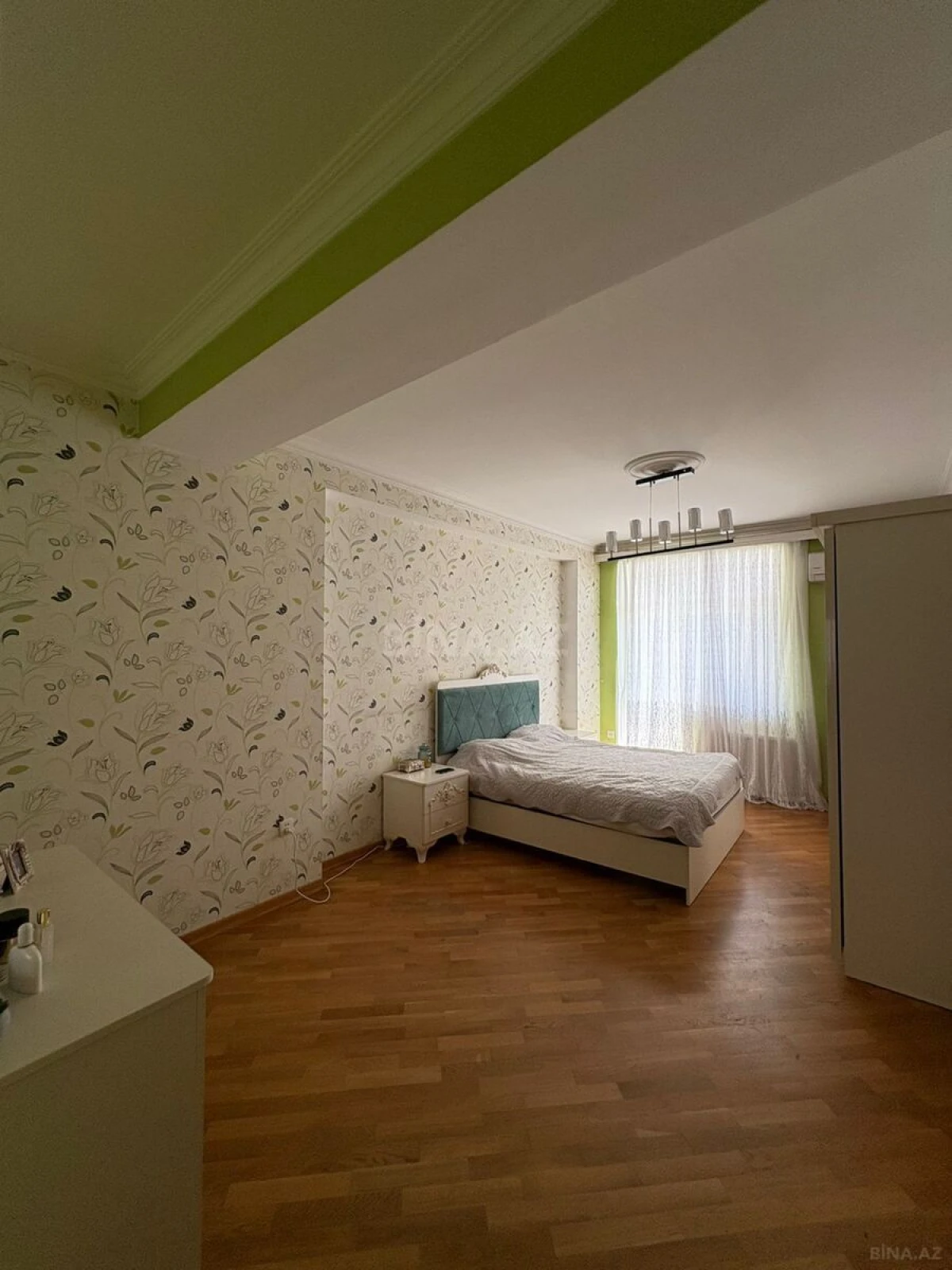 Satılır 3 otaqlı mənzil 115 m²