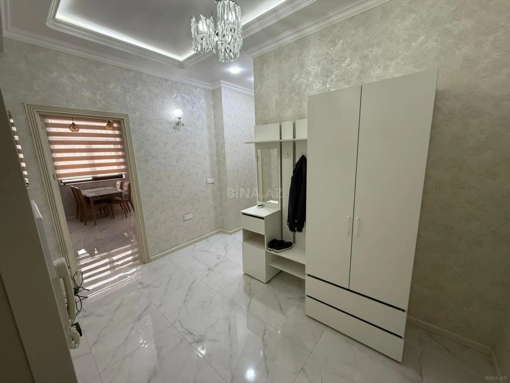 Kirayə verilir 3 otaqlı mənzil 130 m²