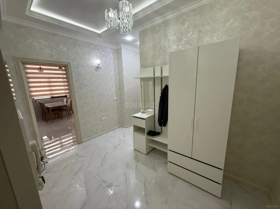 Kirayə verilir 3 otaqlı mənzil 130 m²