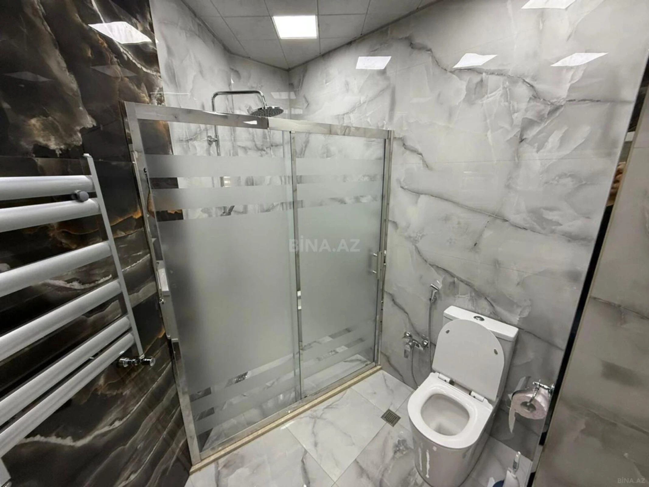 Kirayə verilir 3 otaqlı mənzil 130 m²