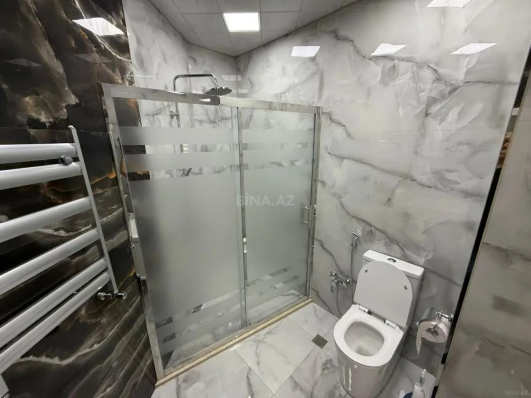 Kirayə verilir 3 otaqlı mənzil 130 m²