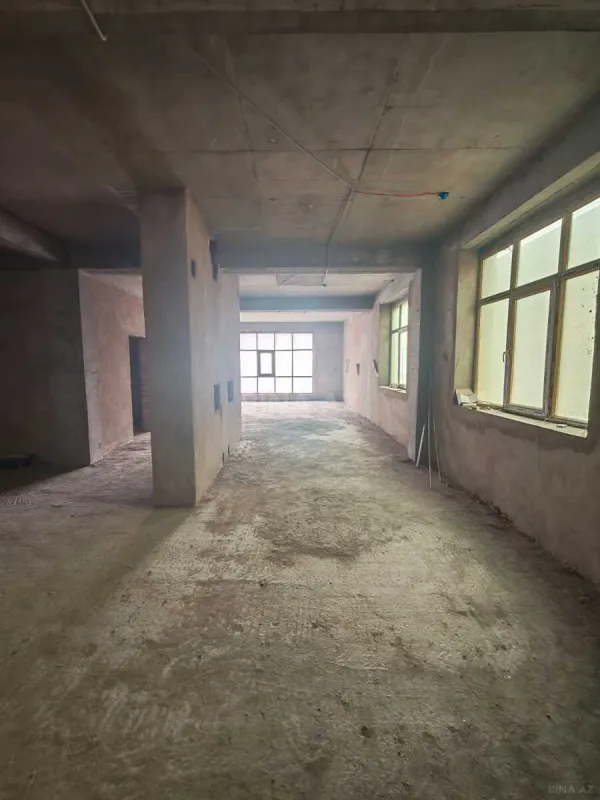 Satılır obyekt 136 m²