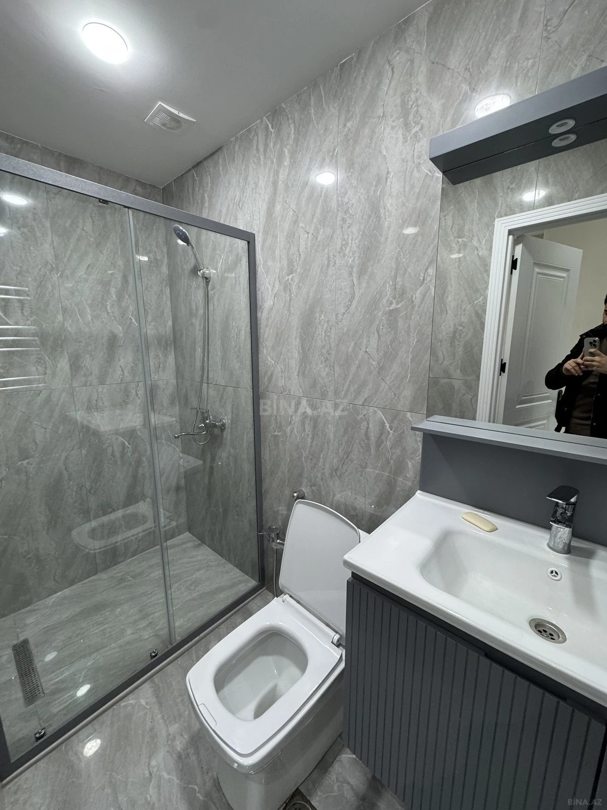 Satılır 2 otaqlı mənzil 55 m²