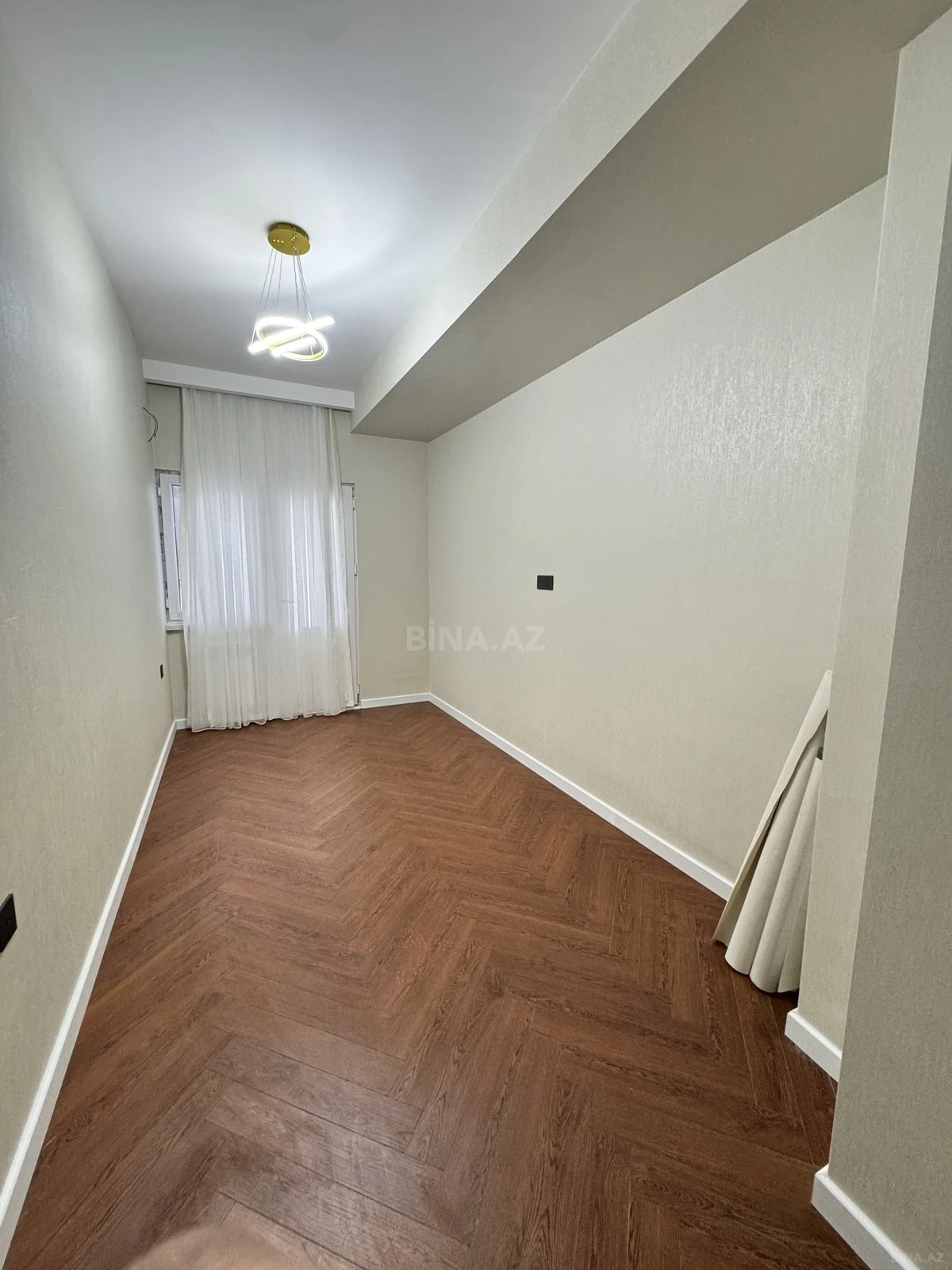 Satılır 2 otaqlı mənzil 55 m²
