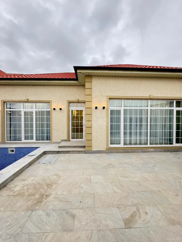 Satılır 4 otaqlı həyət evi 140 m²