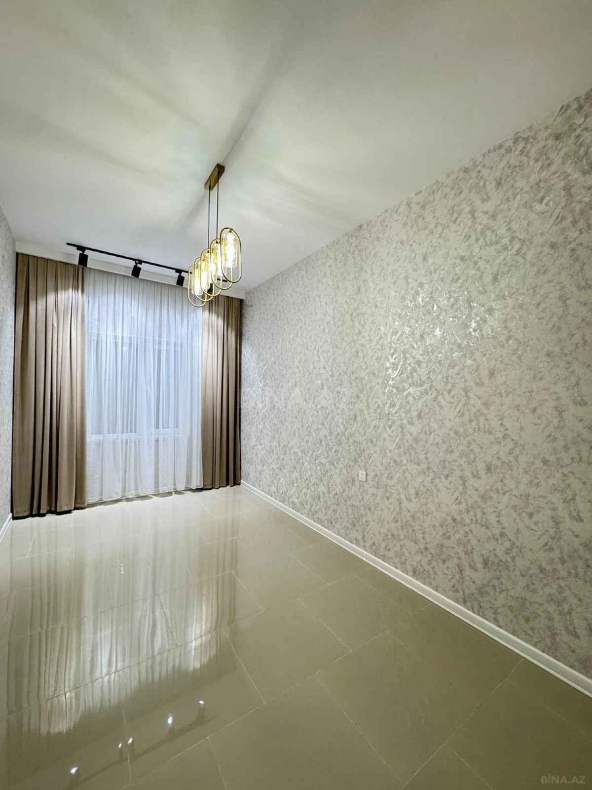 Satılır 4 otaqlı həyət evi 140 m²