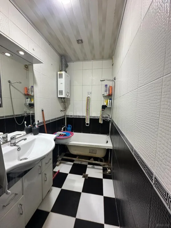 Satılır 3 otaqlı mənzil 90 m²