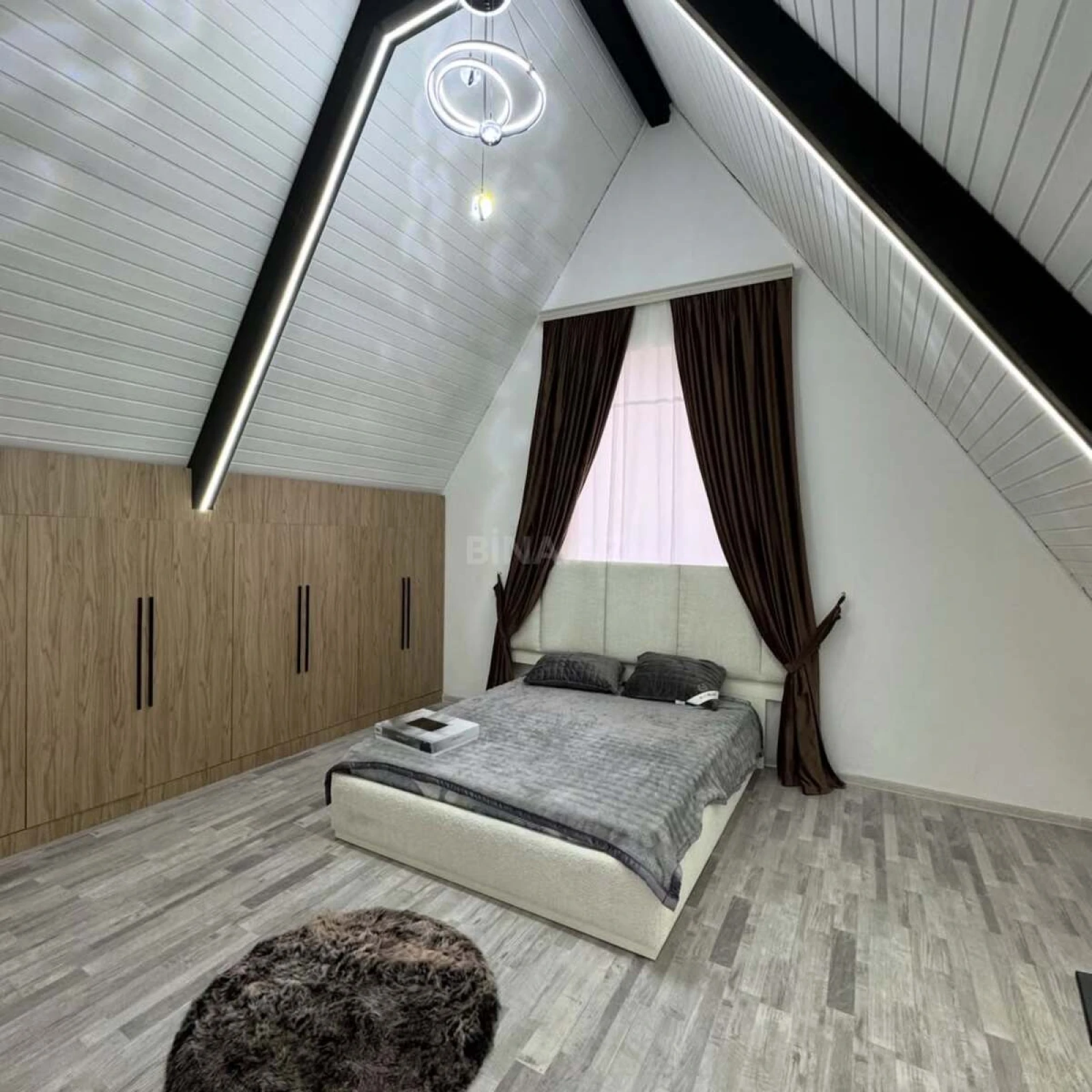 Satılır 4 otaqlı həyət evi 130 m²