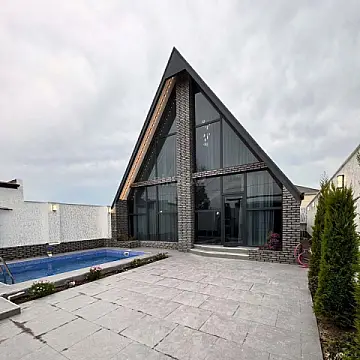 Satılır 4 otaqlı həyət evi 130 m²