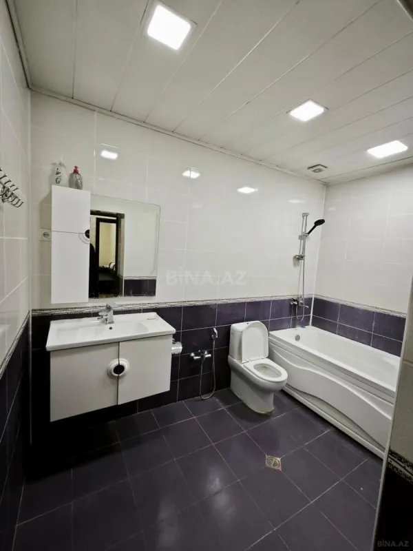 Satılır 2 otaqlı mənzil 105 m²