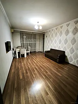 Satılır 2 otaqlı mənzil 105 m²