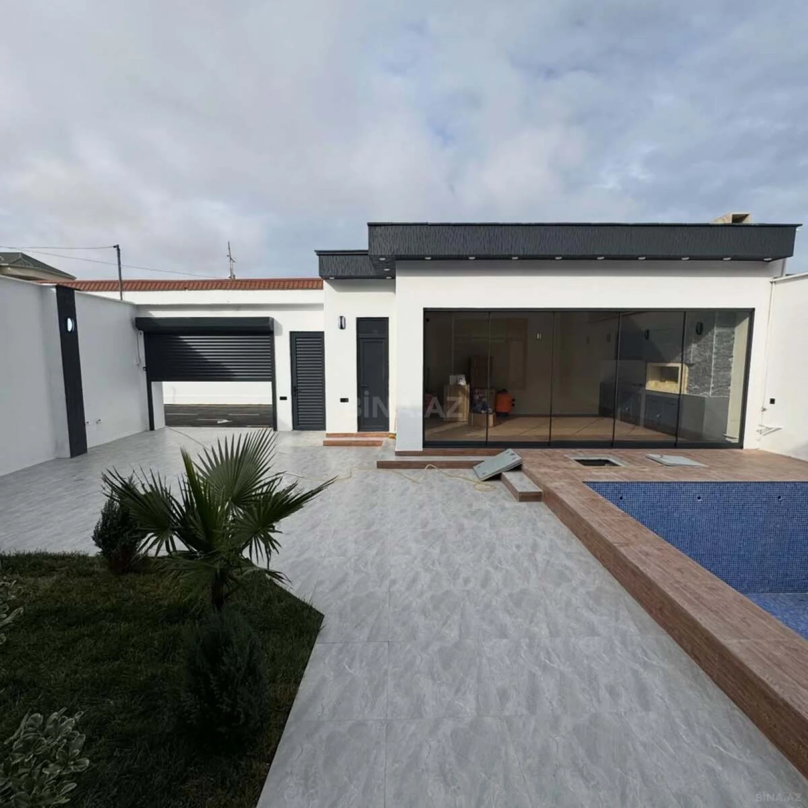 Satılır 4 otaqlı həyət evi 160 m²